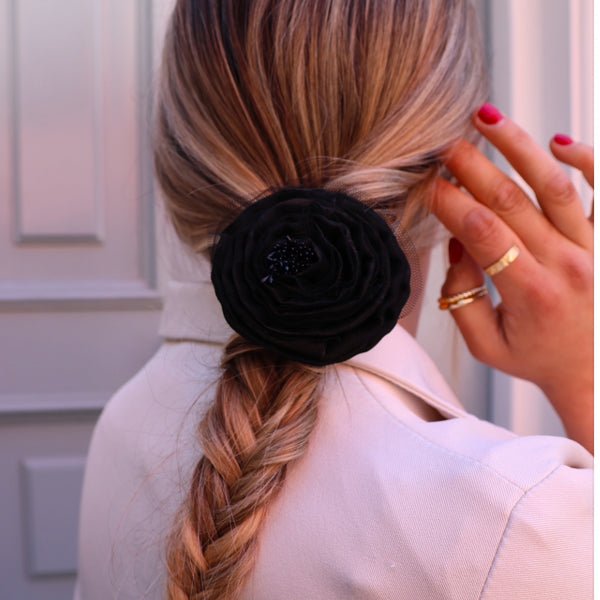 Amour Scrunchie Black