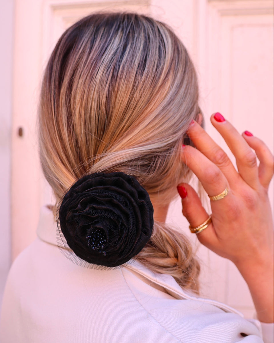 Amour Scrunchie Black