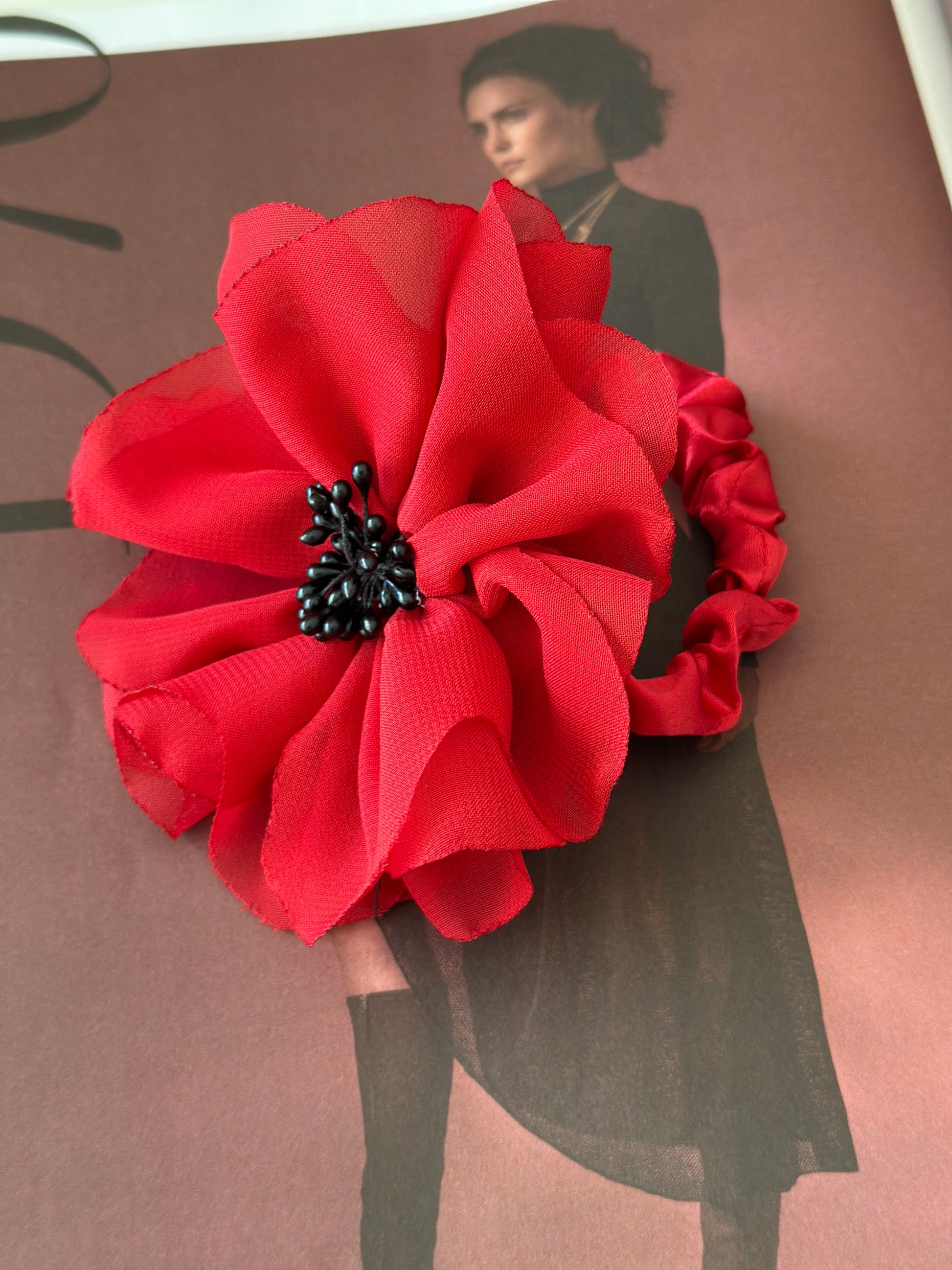 Flor Scrunchie Rojo