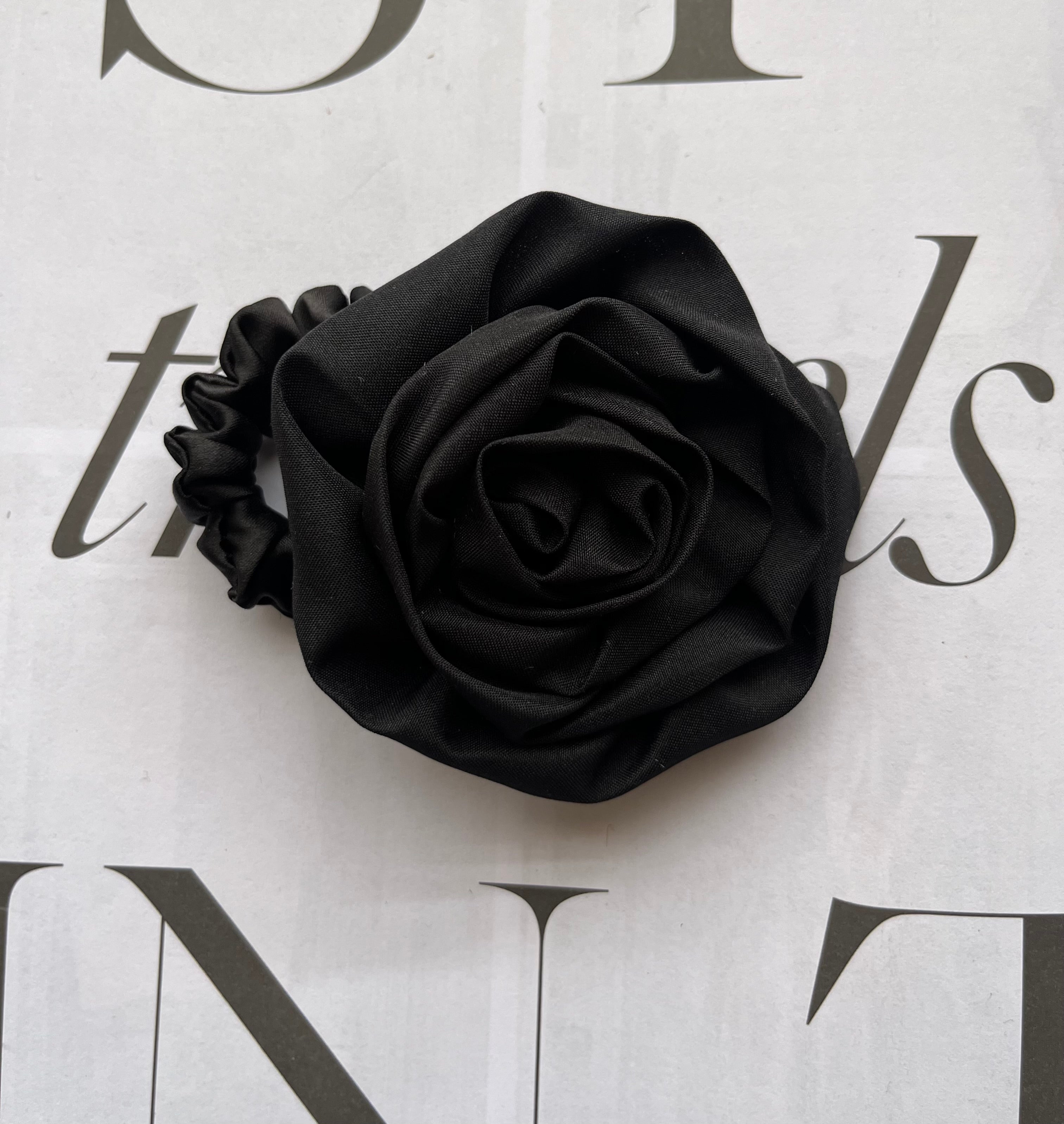 Rosa Scrunchie Black