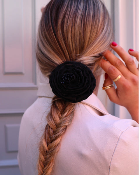 Amour Scrunchie Black