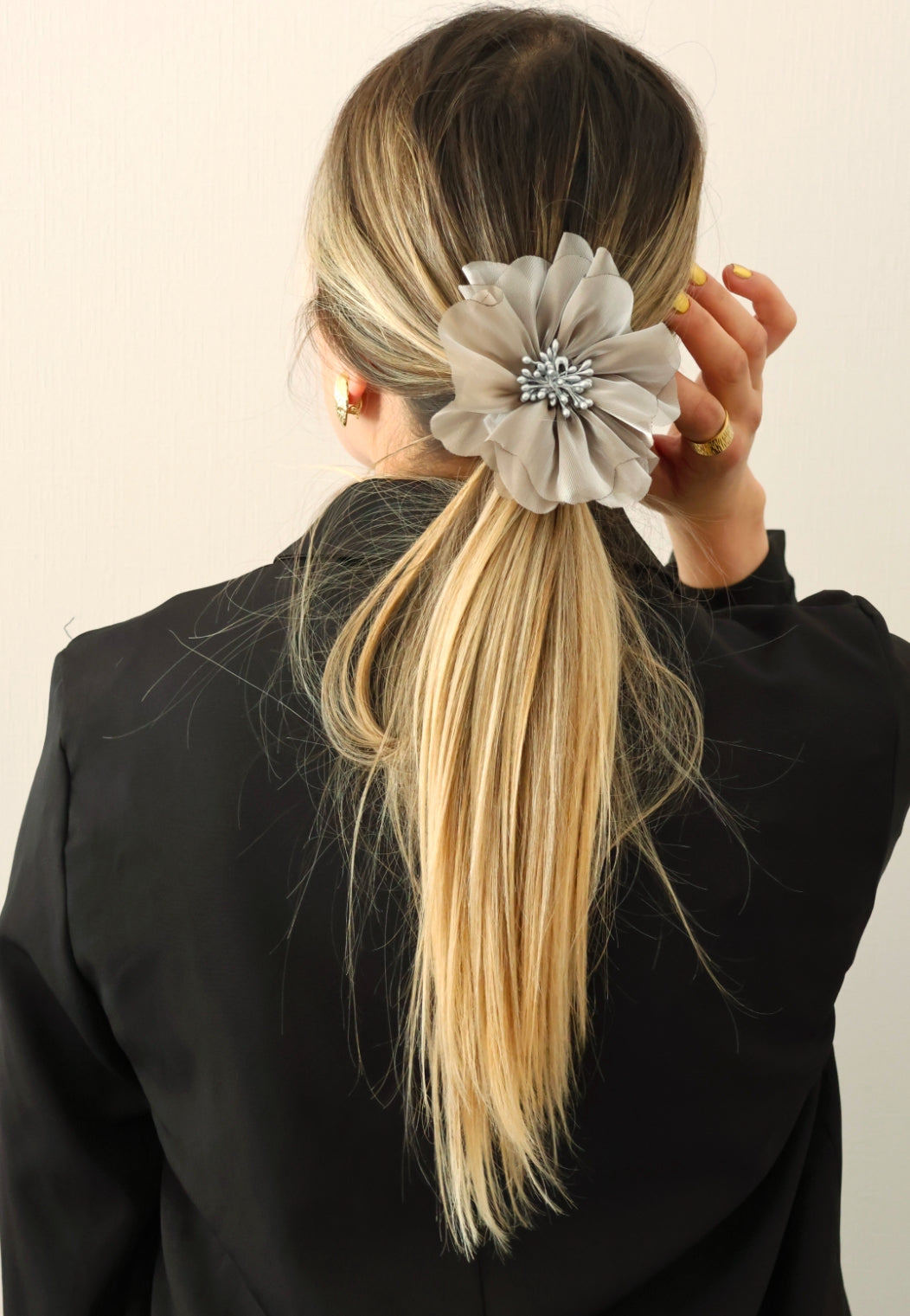 Flor Scrunchie Silver