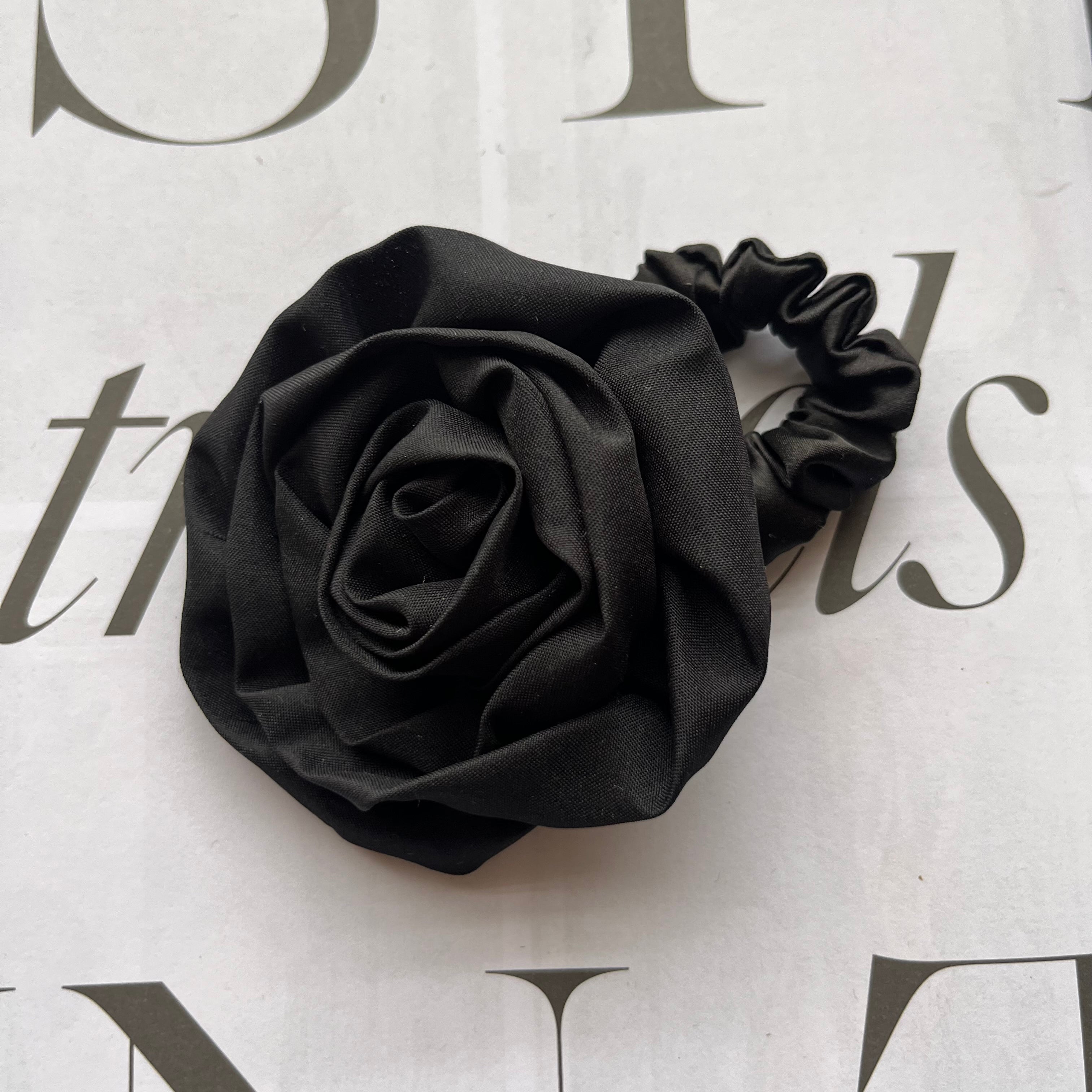 Rosa Scrunchie Black