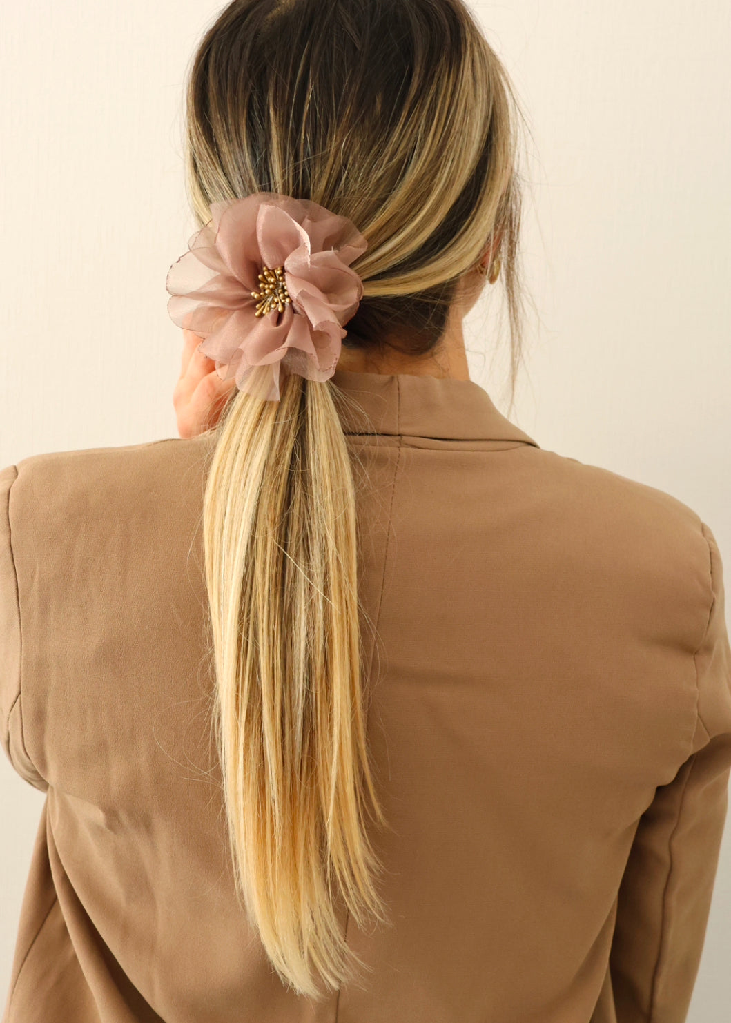 Flor Scrunchie Gold