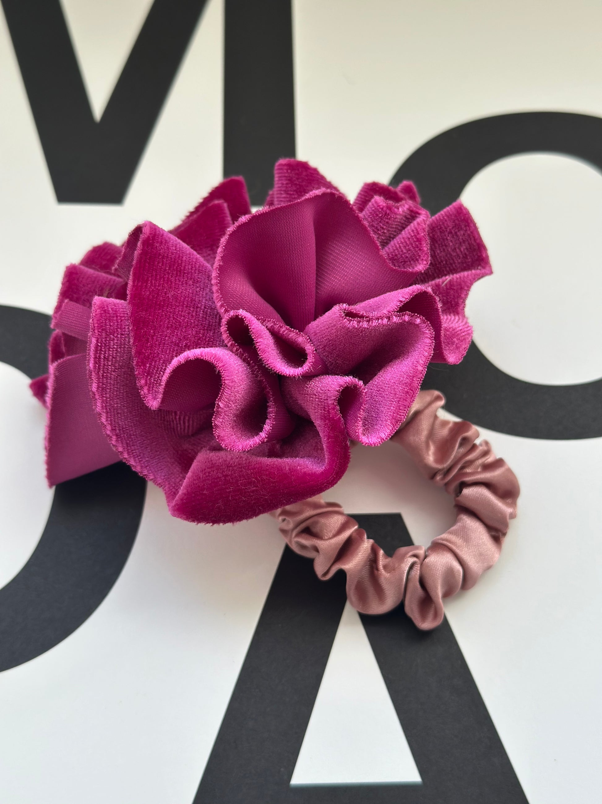 SCRUNCHIE FUCSIA FLORENTINE