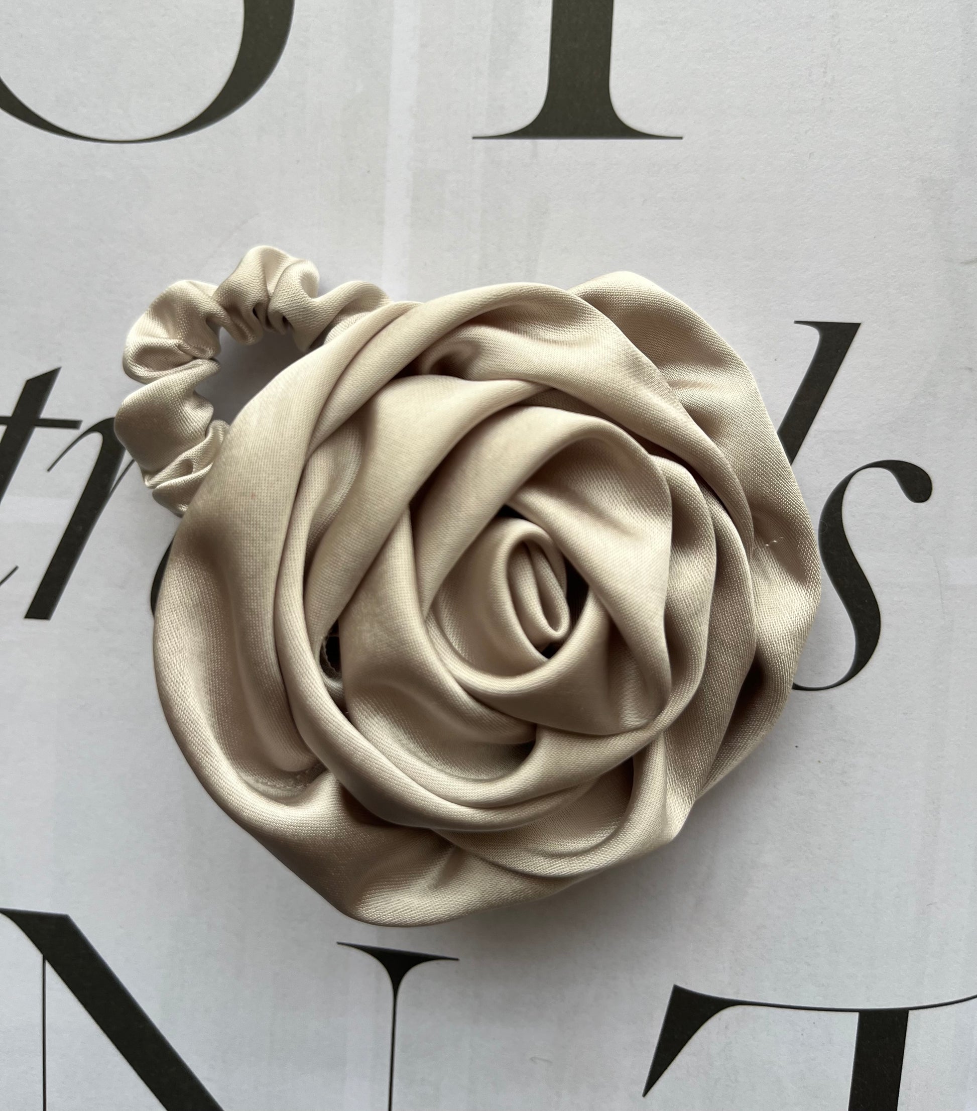 Rosa Scrunchie White