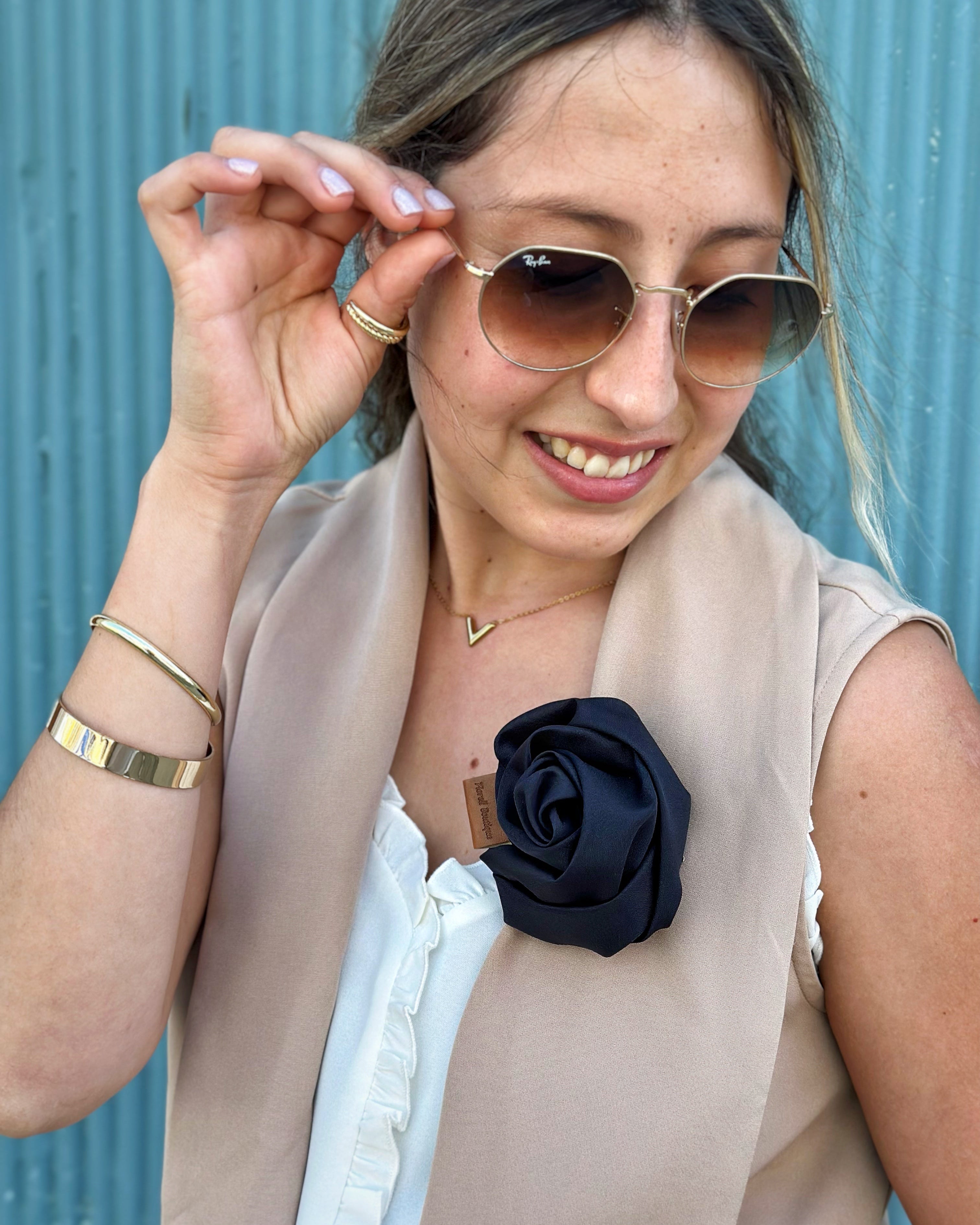 Flor Black Pequeña