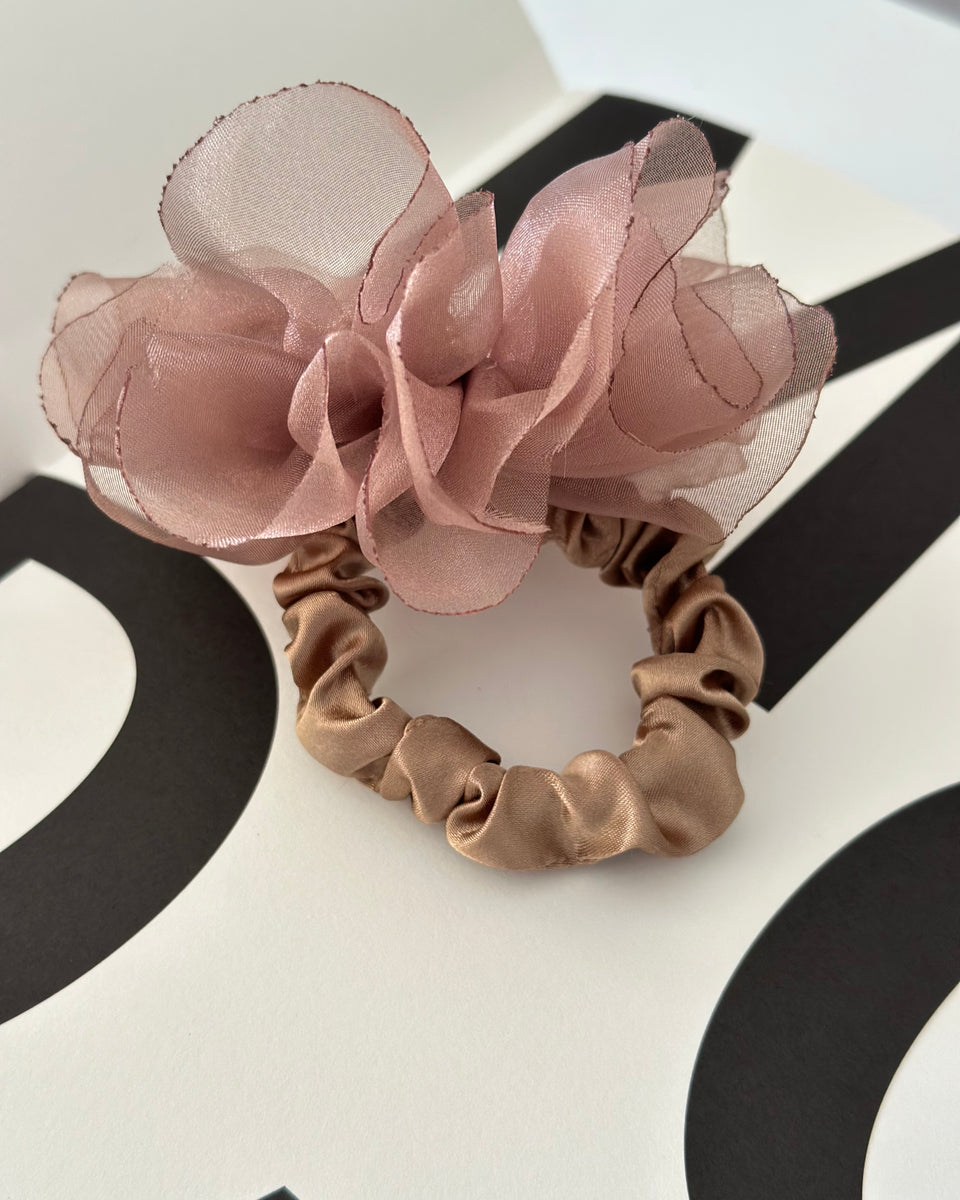 Flor Scrunchie Gold