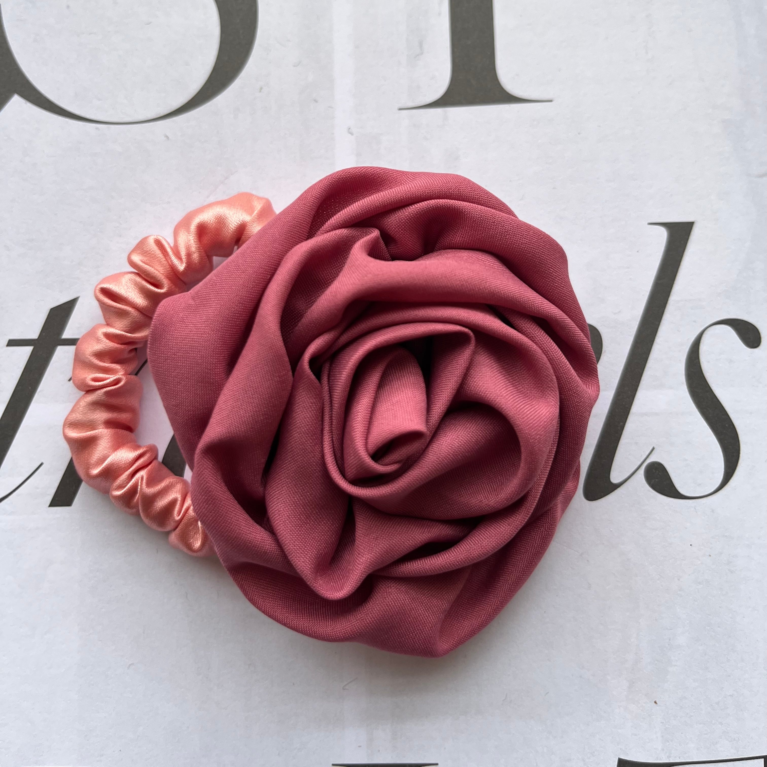Rosa Scrunchie Pink
