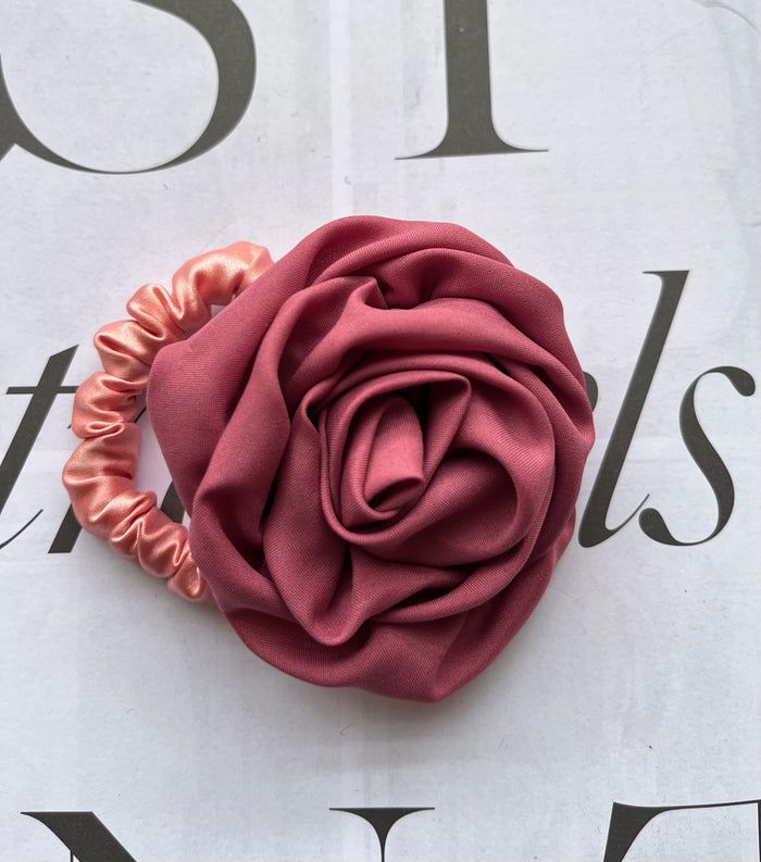 Rosa Scrunchie Pink