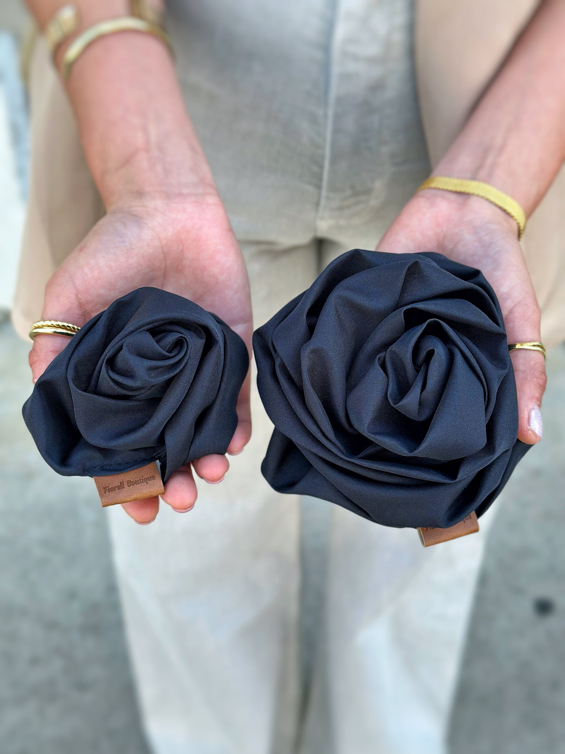 Flor Black Pequeña