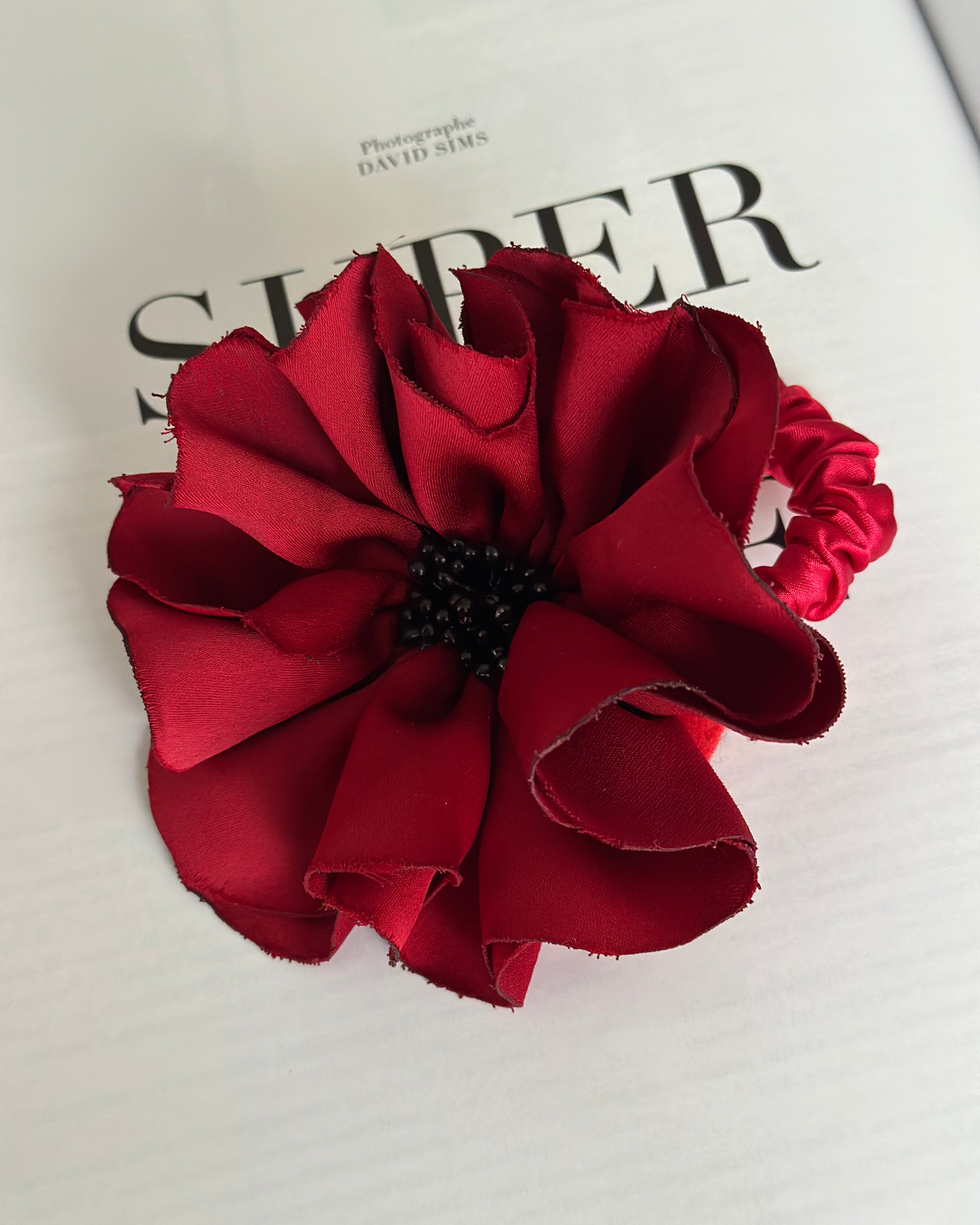 Florentine Scrunchie Red