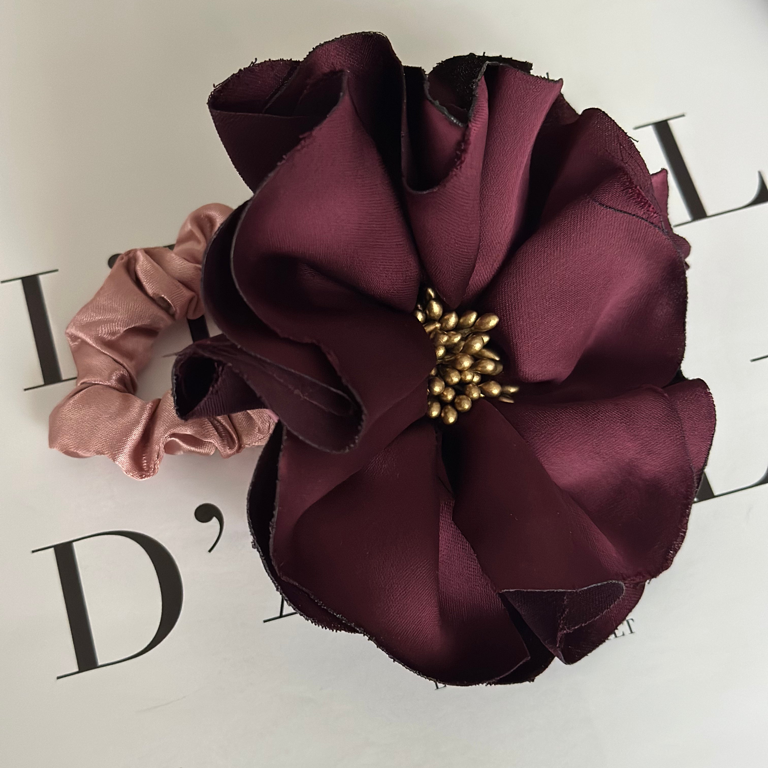 Florentine Scrunchie Wine