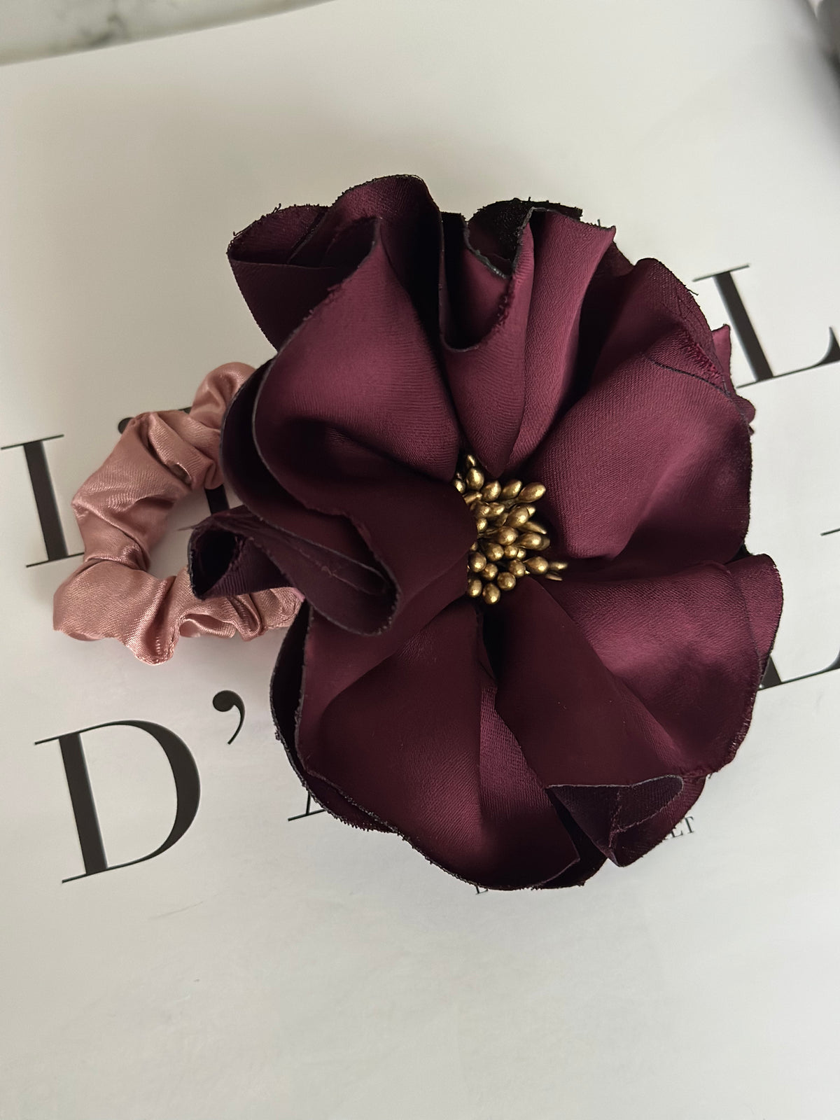 Florentine Scrunchie Wine