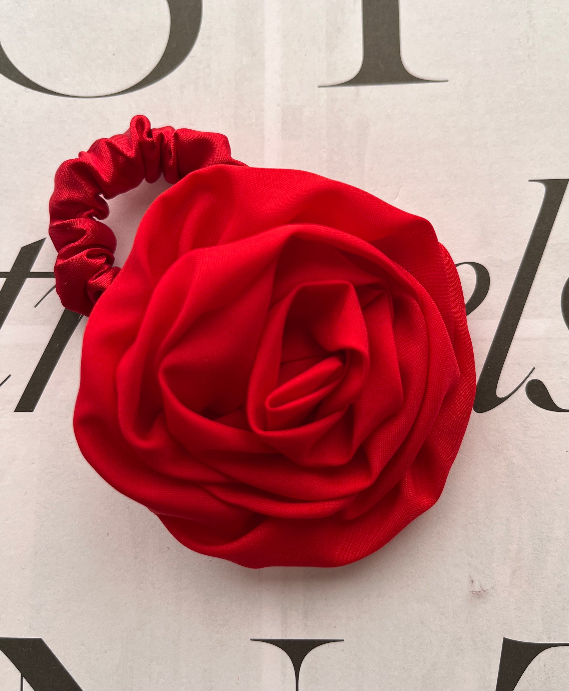 Rosa Scrunchie Red