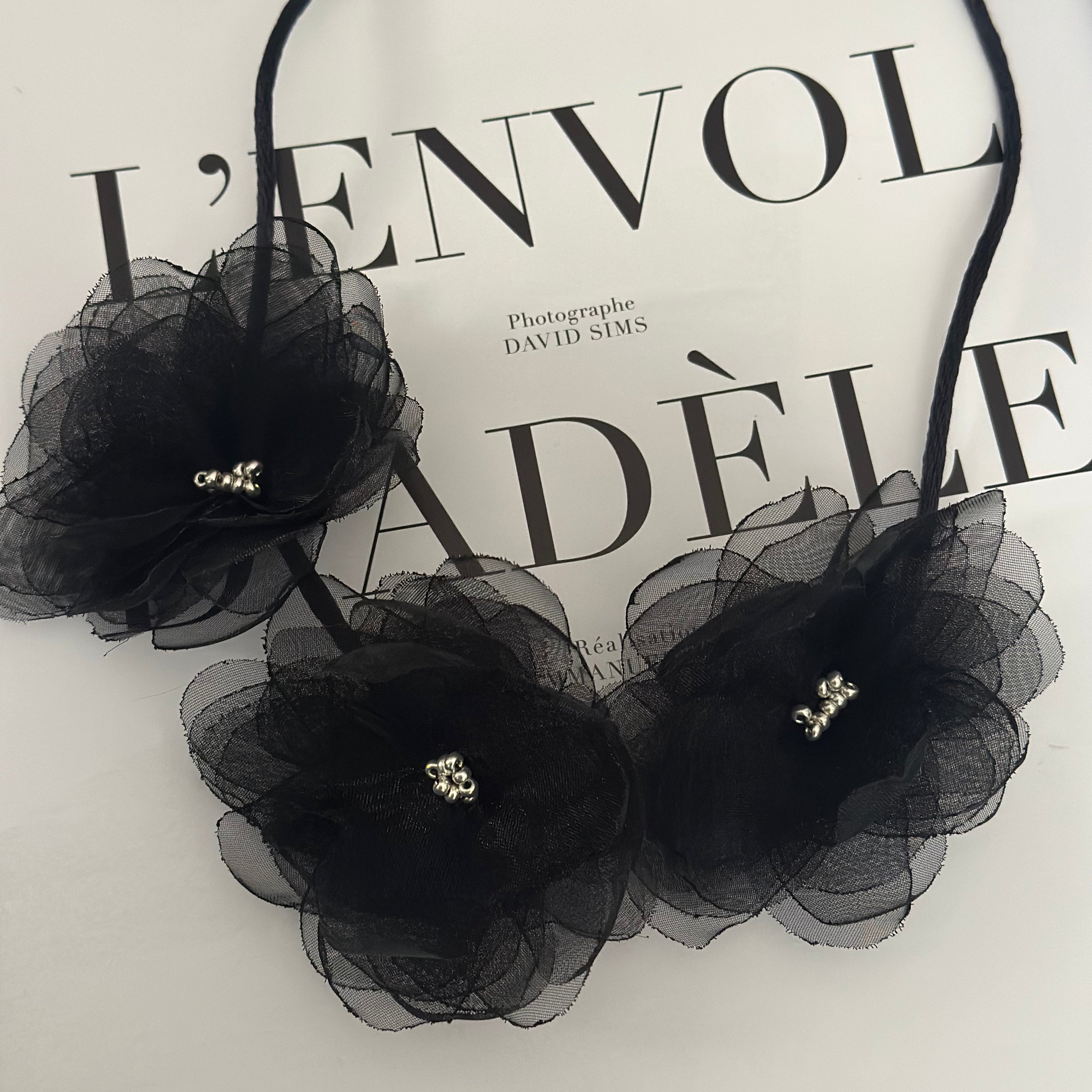 La Pieza Collar • Cintillo Negro Grande