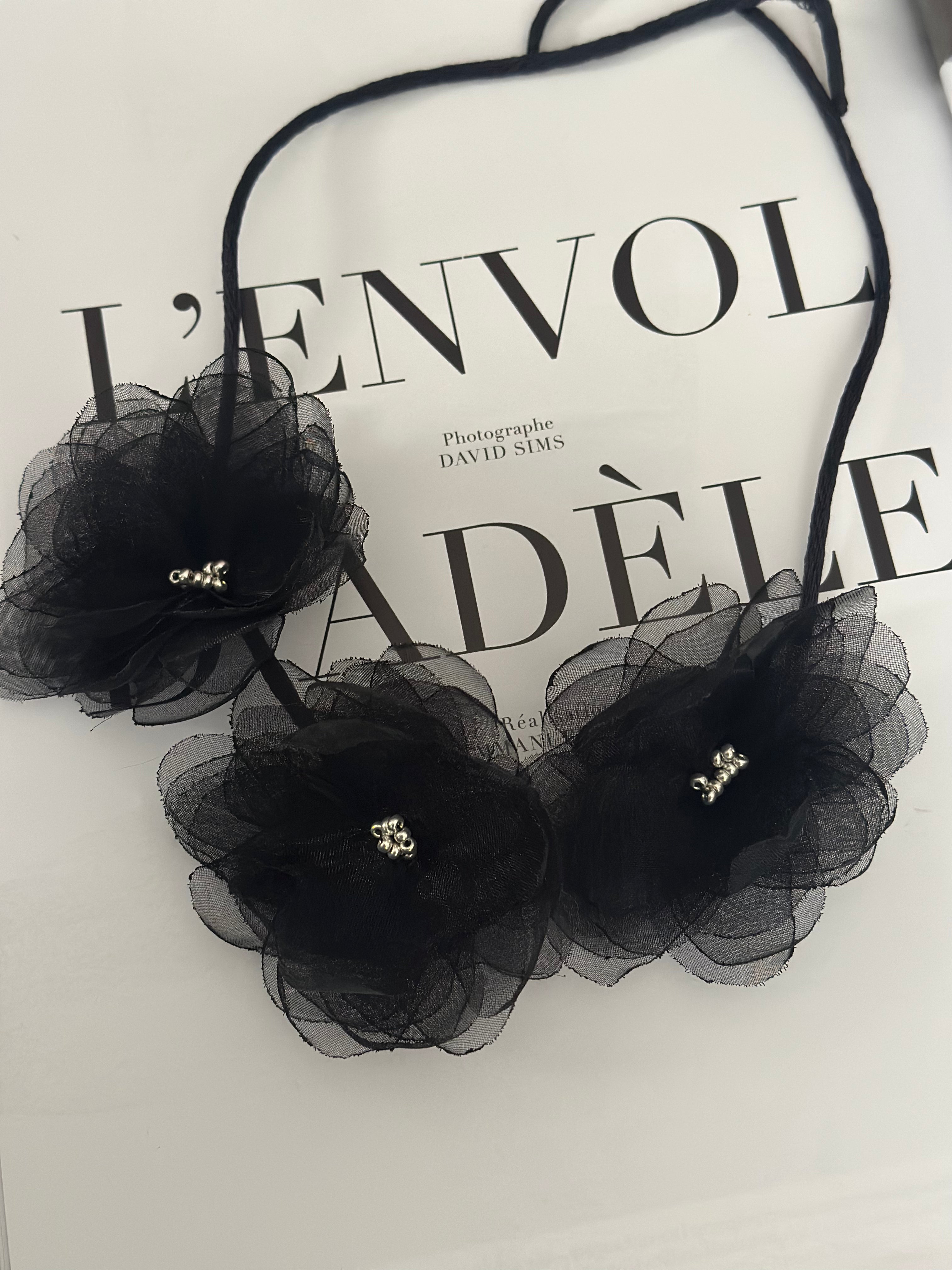 La Pieza Collar • Cintillo Negro Grande