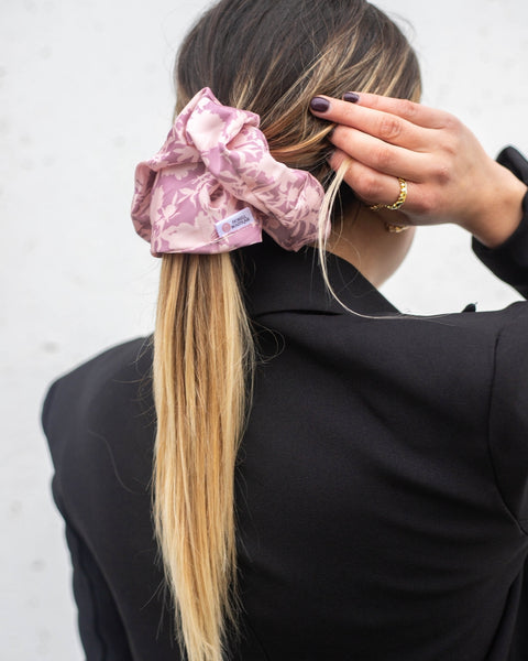Serre-tête / Scrunchie Équitation En Fausse Soie - Blanc Serre-tête / Scrunchie Équitation En Fausse Soie - Blanc